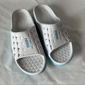 Hoka One One recovery sandals size m8/w10 like new